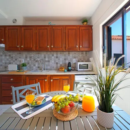 Arlindo By Interhome * Manta Rota